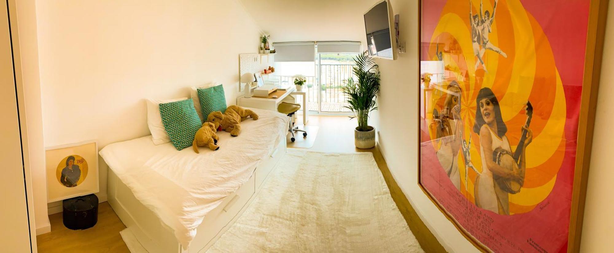 Ideally Located With Perfect Views Algés Extérieur photo
