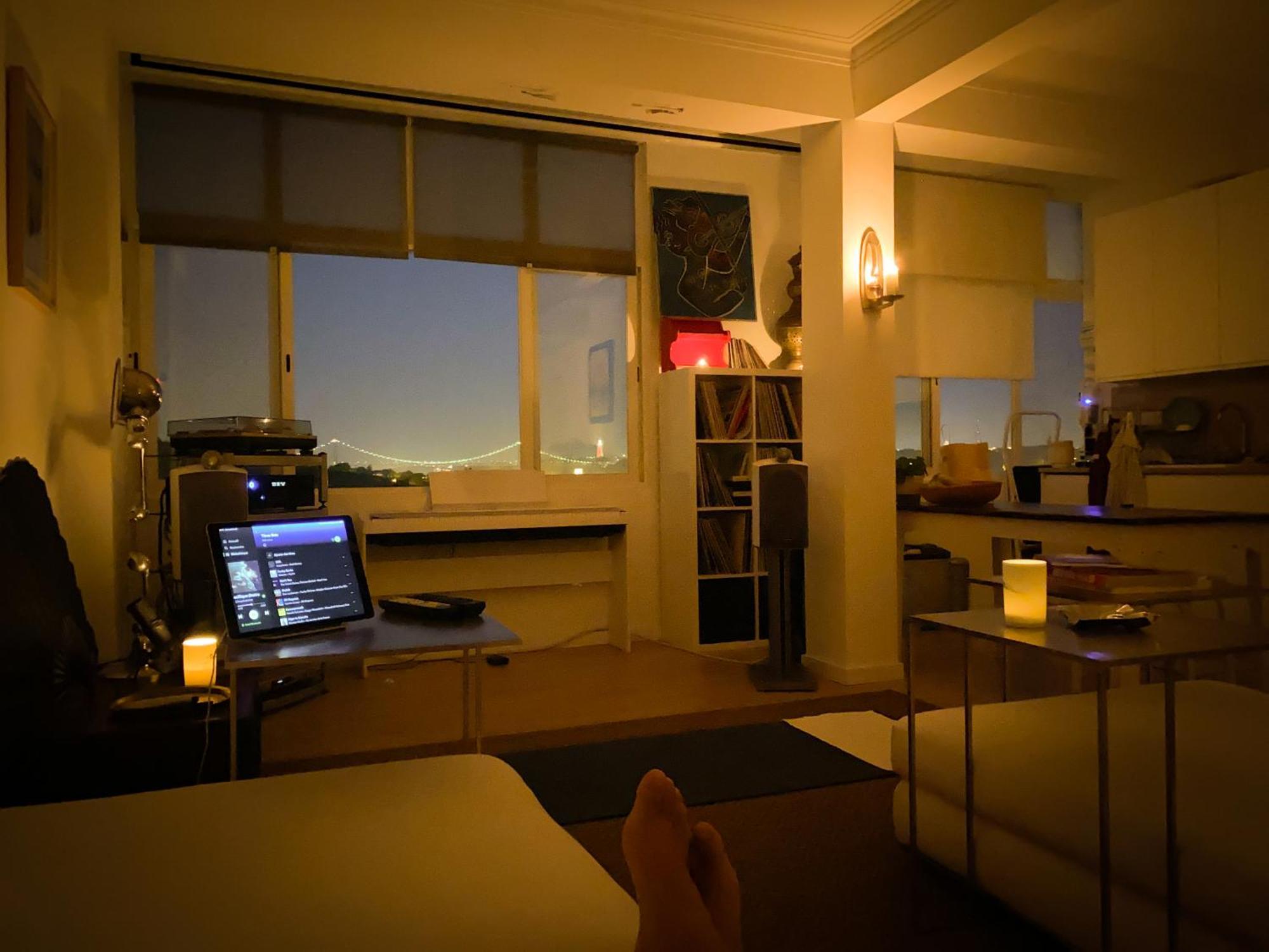 Ideally Located With Perfect Views Algés Extérieur photo