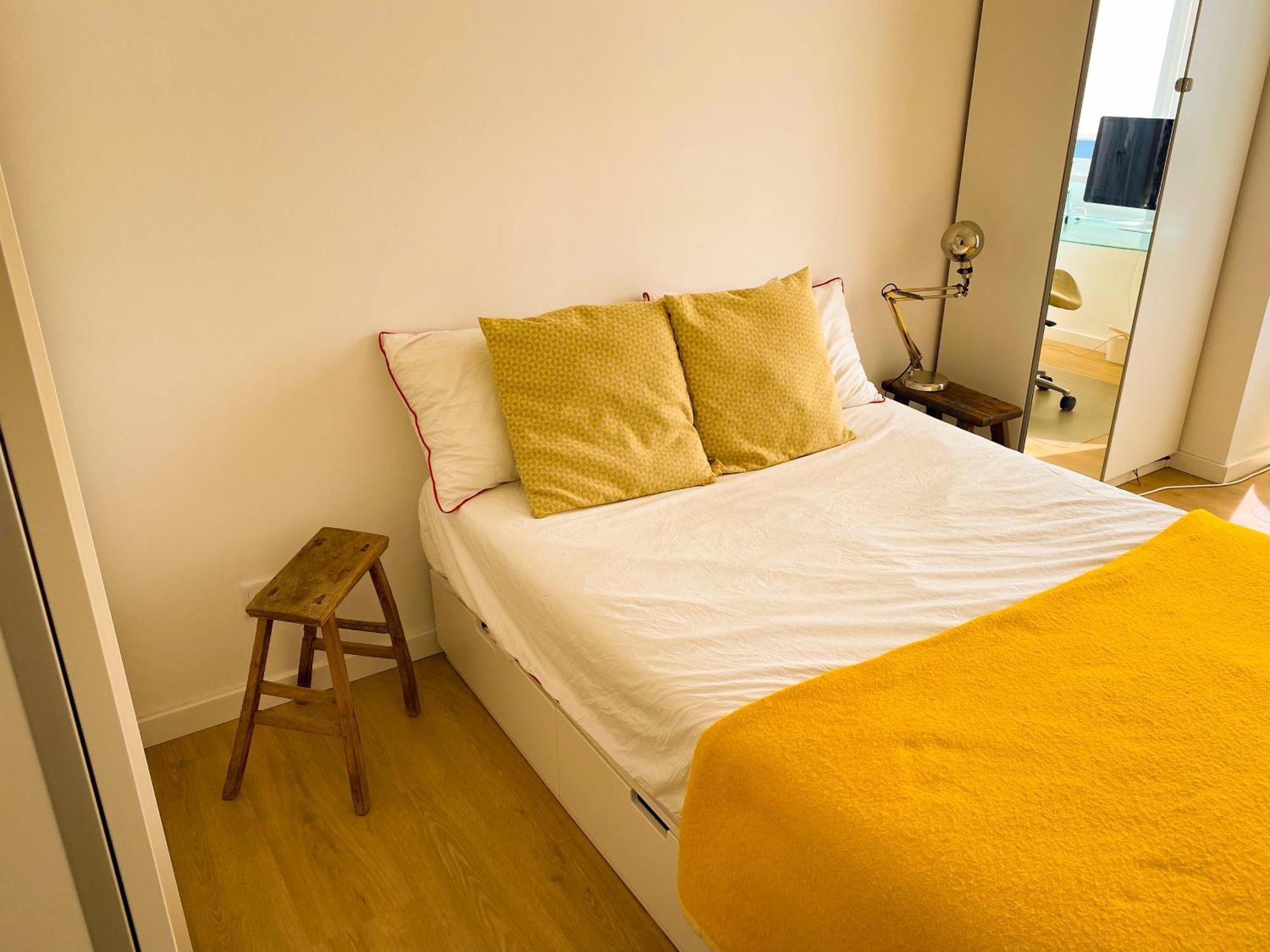 Ideally Located With Perfect Views Algés Extérieur photo