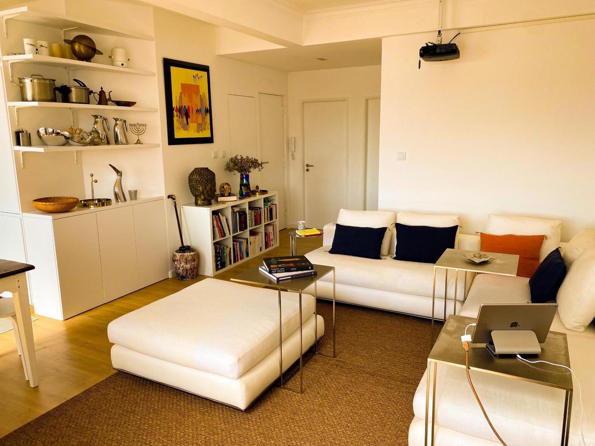 Ideally Located With Perfect Views Algés Extérieur photo